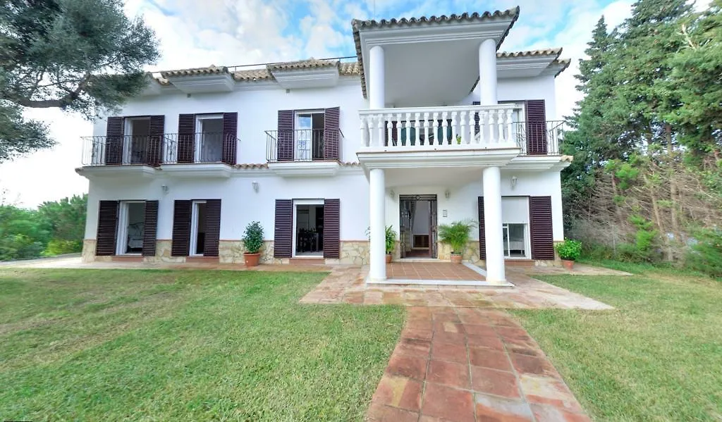 Apartamentos Costa Trafalgar contacts