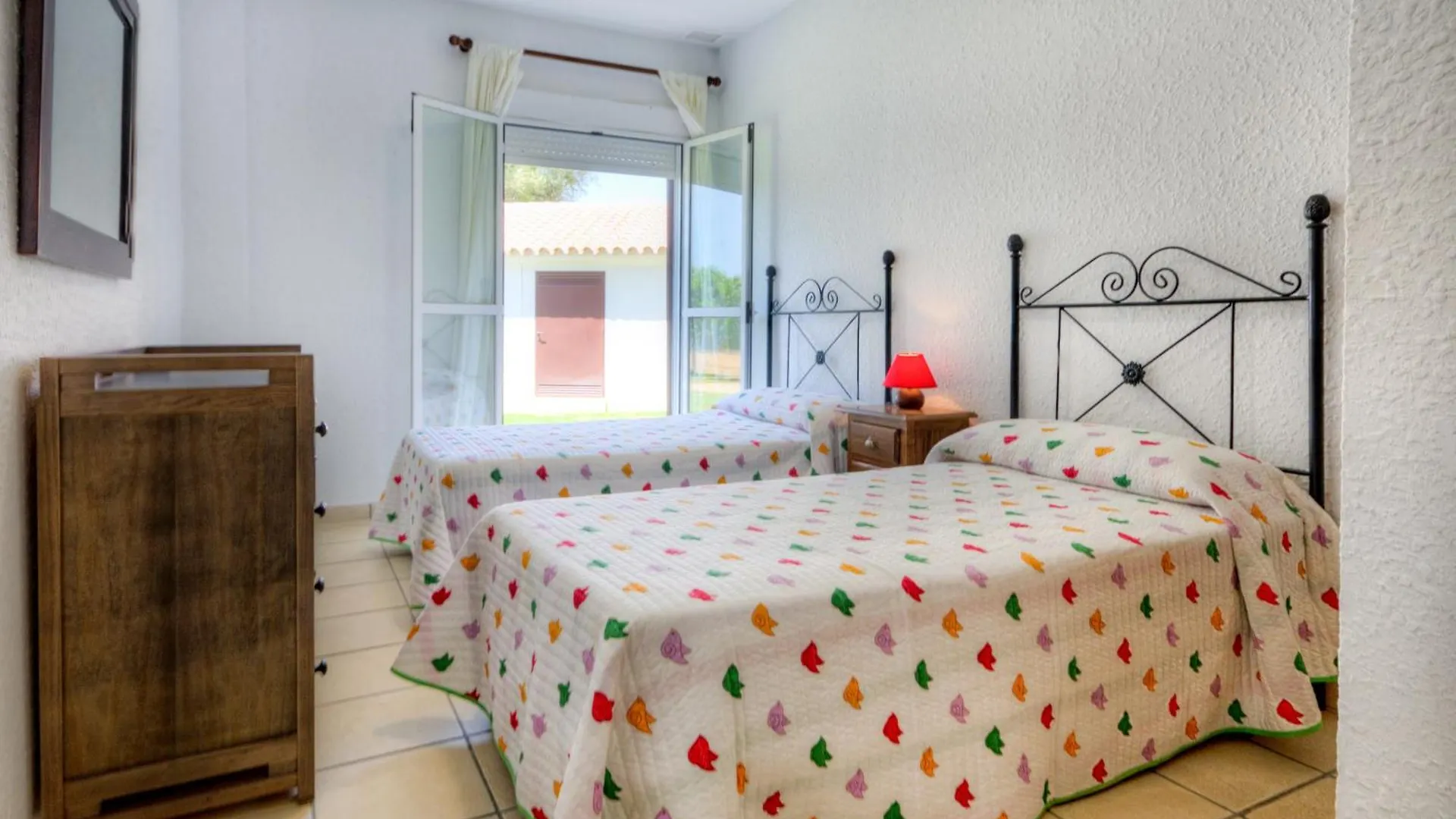 Apartamentos Costa Trafalgar Zahora Spain